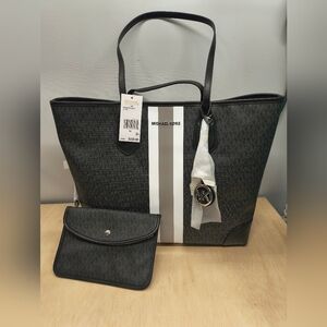 Michael Kors Eva Large Tote
